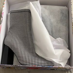 Brand new Jeffery campbell boots